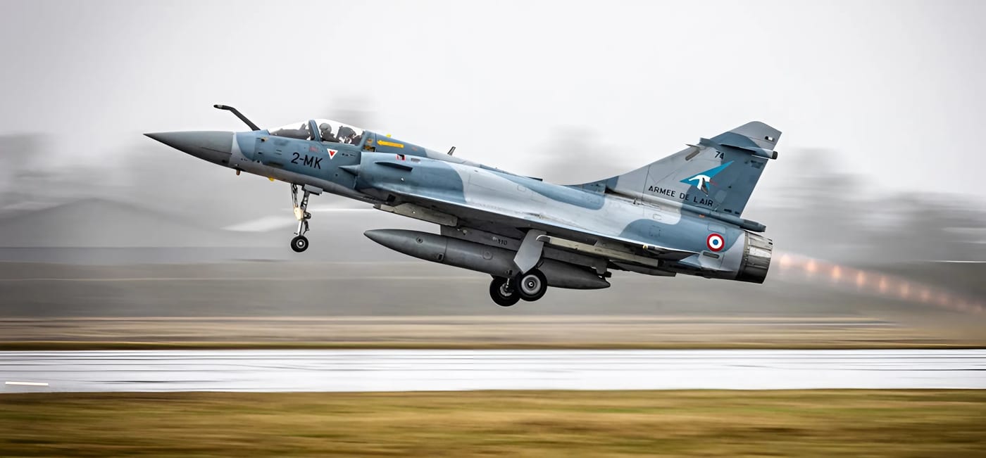 Французькі літаки Mirage 2000 вперше відбивали повітряну атаку над Україною (ФОТО)