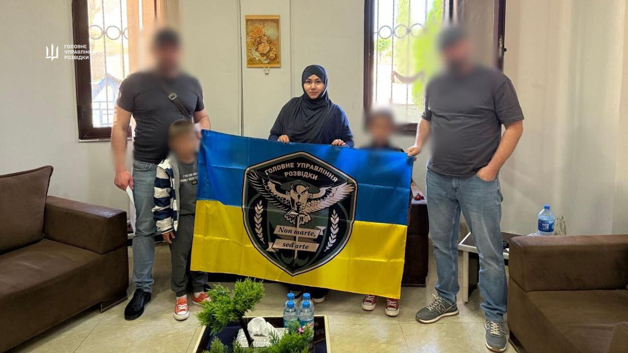 ГУР та МЗС евакуювали останню українку з дітьми із табору в Сирії