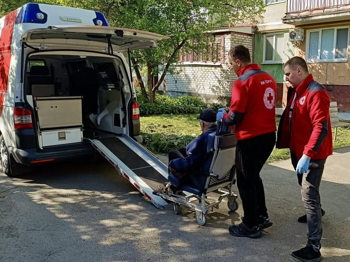 У чотирьох областях запустять соціальне таксі для маломобільних груп населення 