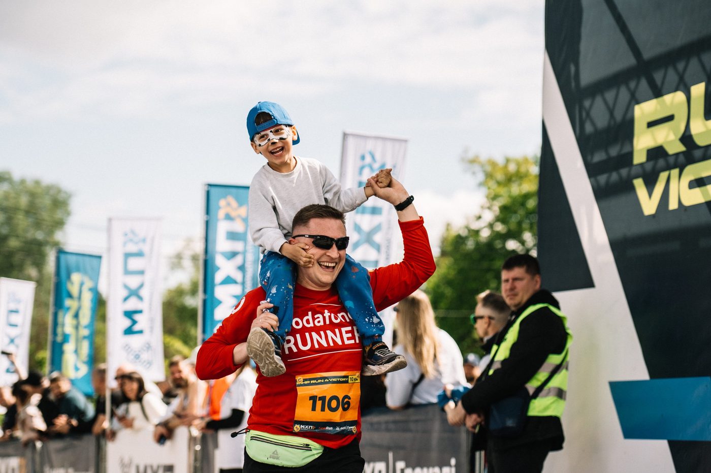 Завдяки марафону MHP Run4Victory в Києві на підтримку бригади «Хартія» зібрали 2 млн гривень (ФОТО)