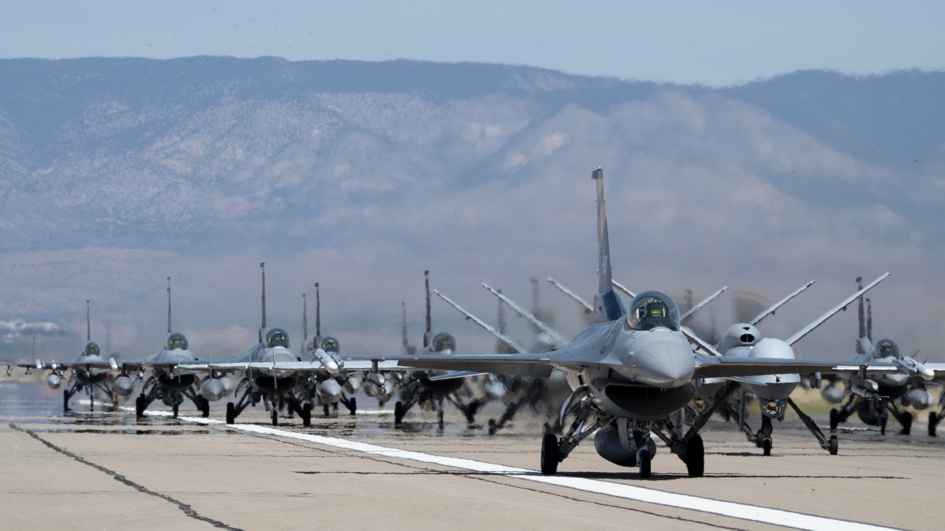 Норвегія передасть Україні всі обіцяні винищувачі F-16 до кінця року