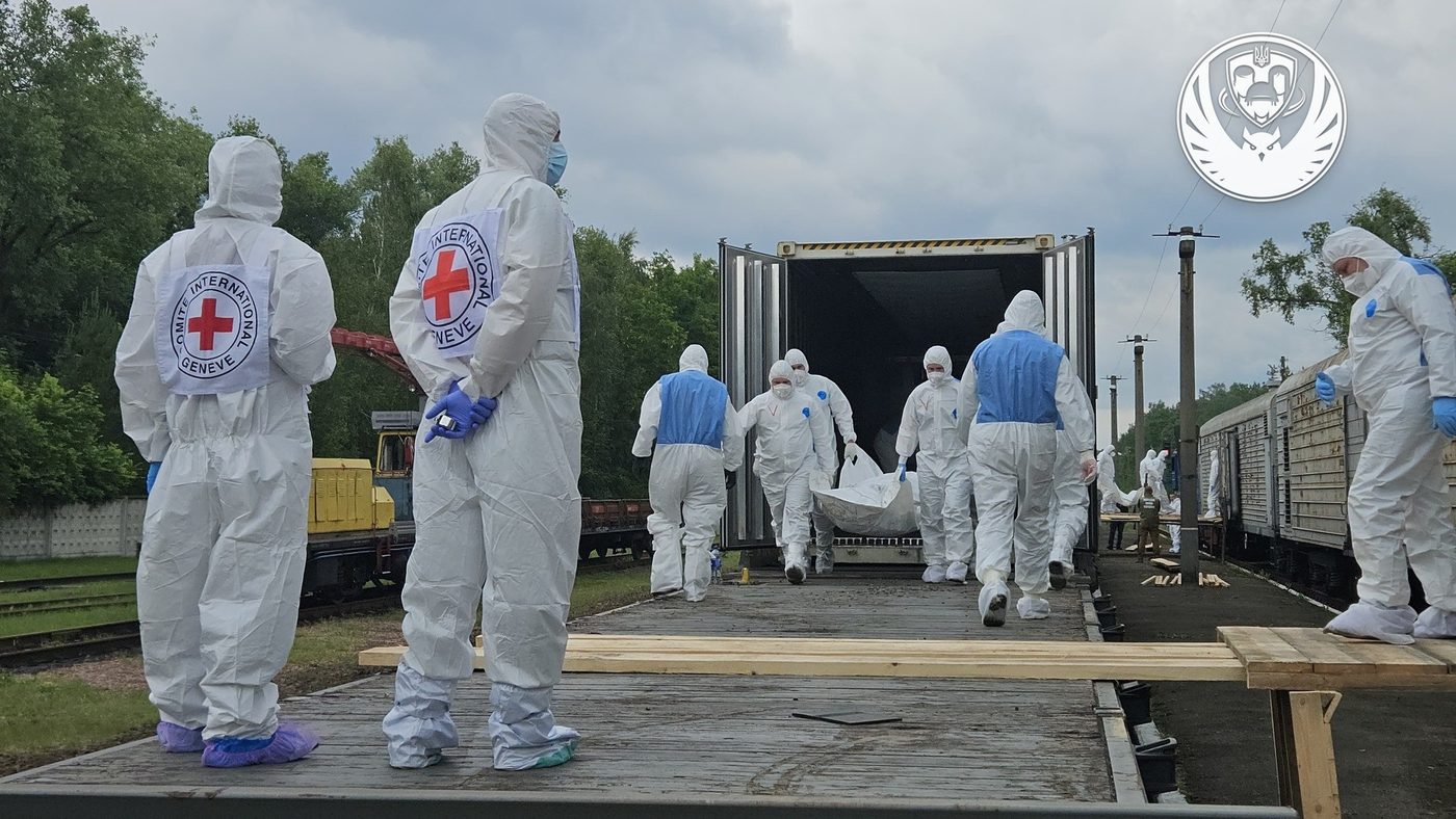 В Україну повернули тіла 1200 полеглих захисників