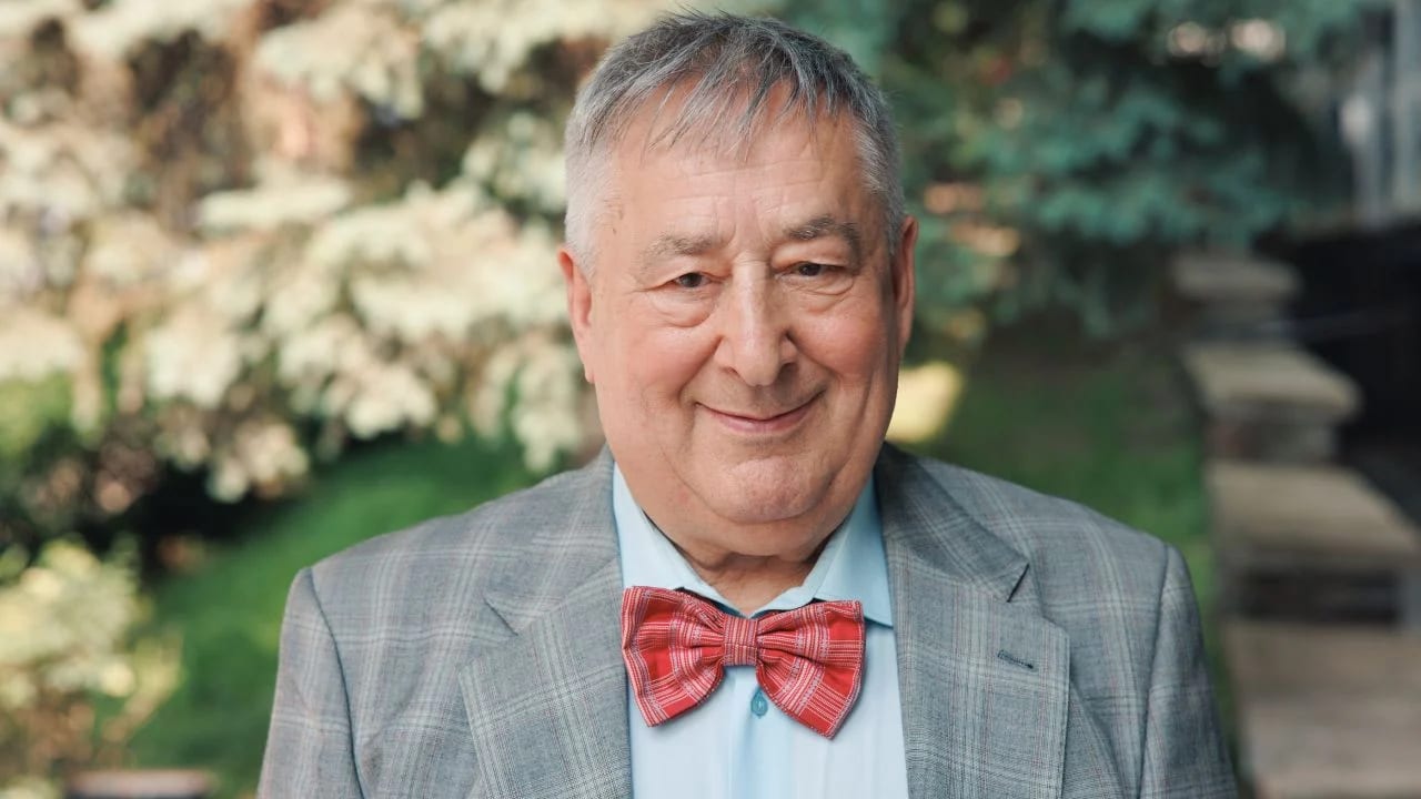 Як не потрапити у лапи шахраїв на ОLХ-доставці? Поради від Миколи Луценка