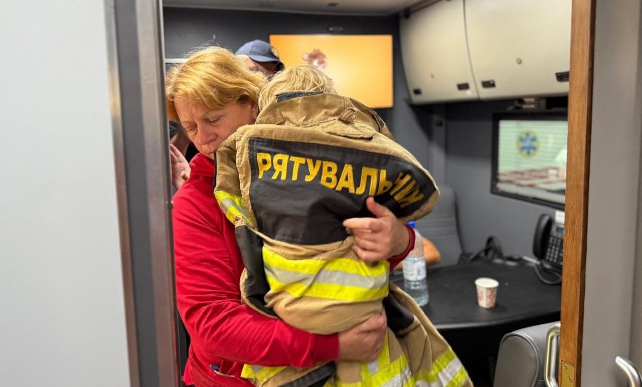 На Житомирщині знайшли трирічну дівчинку, яка загубилася в лісі (ФОТО)