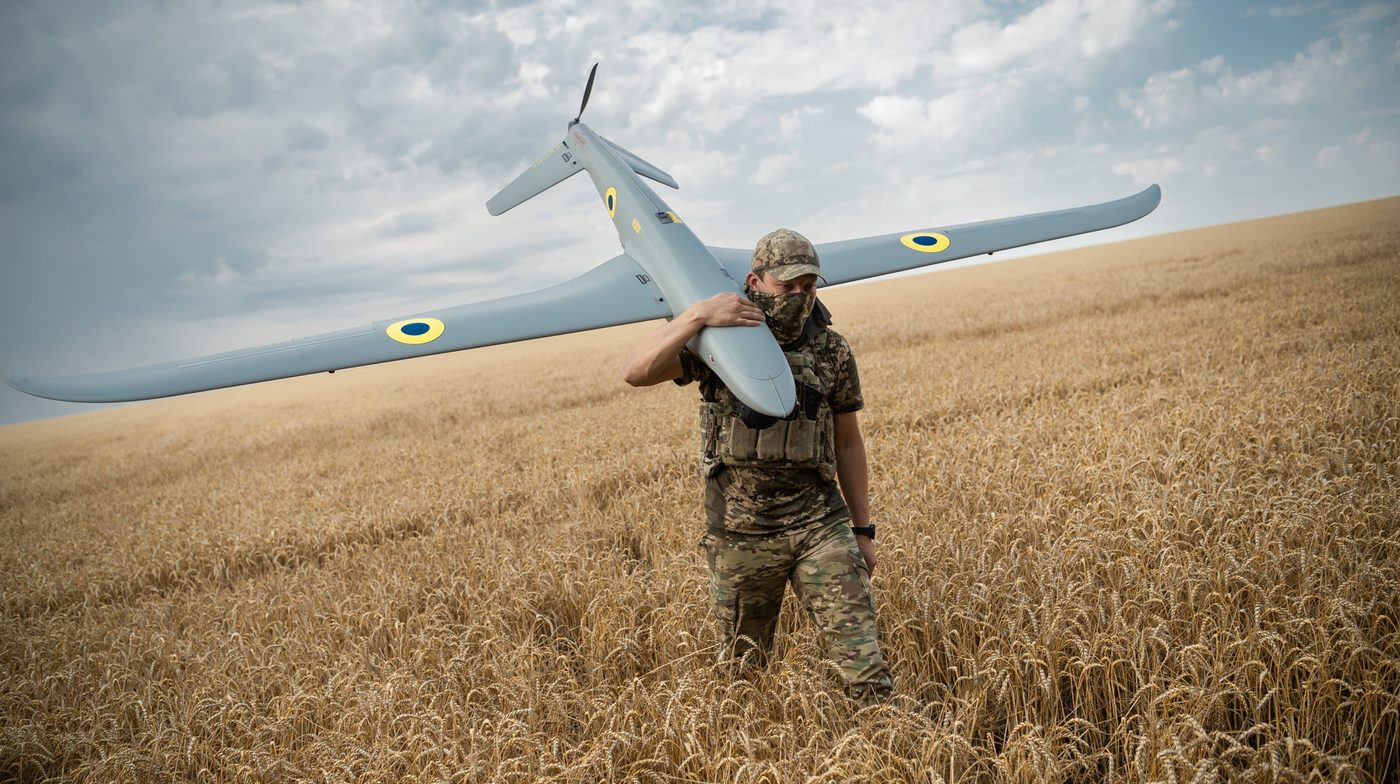 Українські воїни завдали удару по одному з найбільших нафтопереробних заводів в рф (ВІДЕО)