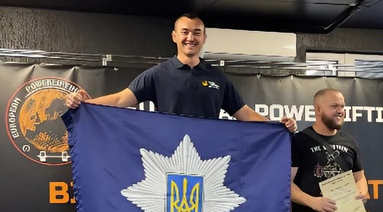 Кіберполіцейський із Київщини встановив світовий рекорд з паверліфтингу (ФОТО)