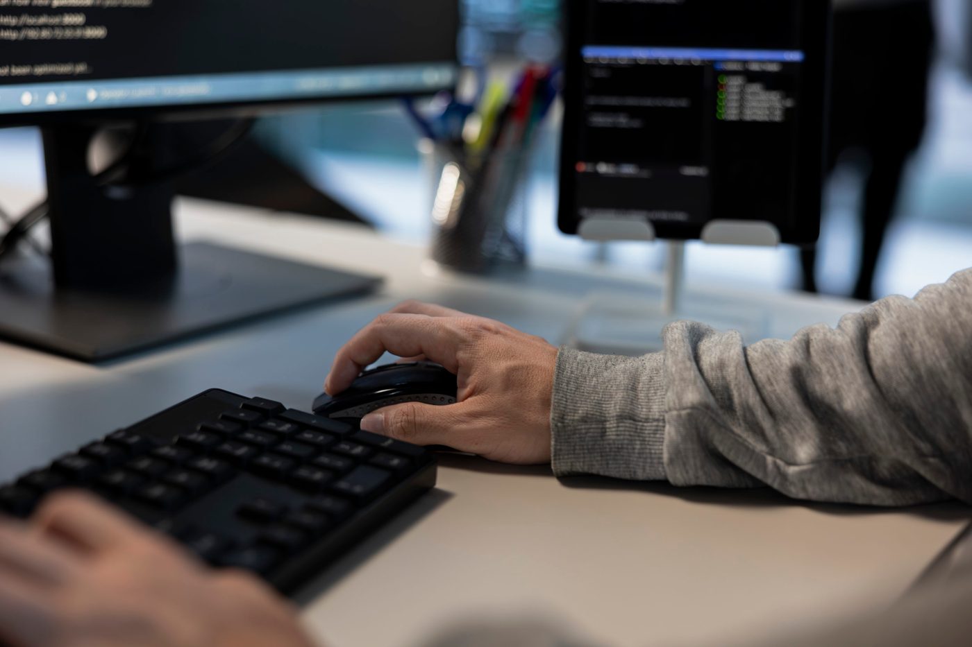 Українські хакери зупинили роботу основного інтернет-провайдера в окупованому Севастополі