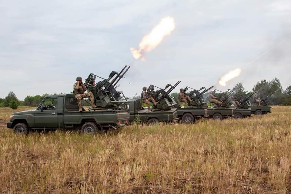 Для бойових підрозділів збільшать фінансування, а пікапи та іншу техніку закупатимуть без посередників