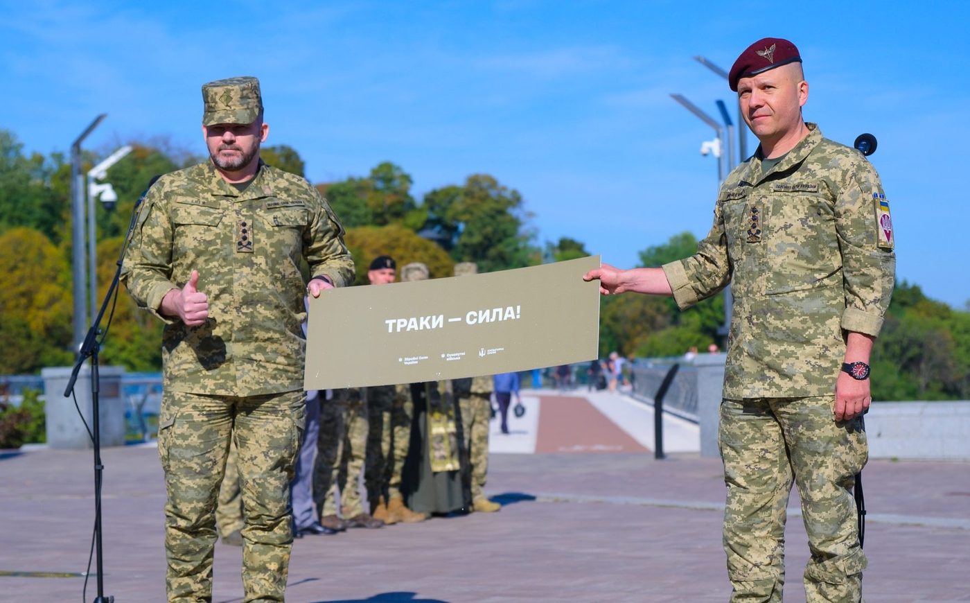 До Дня танкових військ на Алеї захисників у Києві відкрили пам’ятний знак (ФОТО)