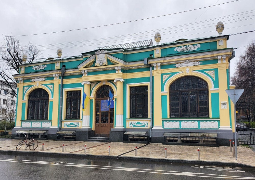 Історичну будівлю на Подолі повернули у власність громади