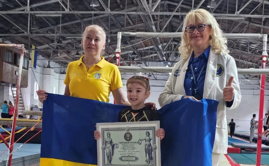 6-річна українка побила світовий гімнастичний рекорд