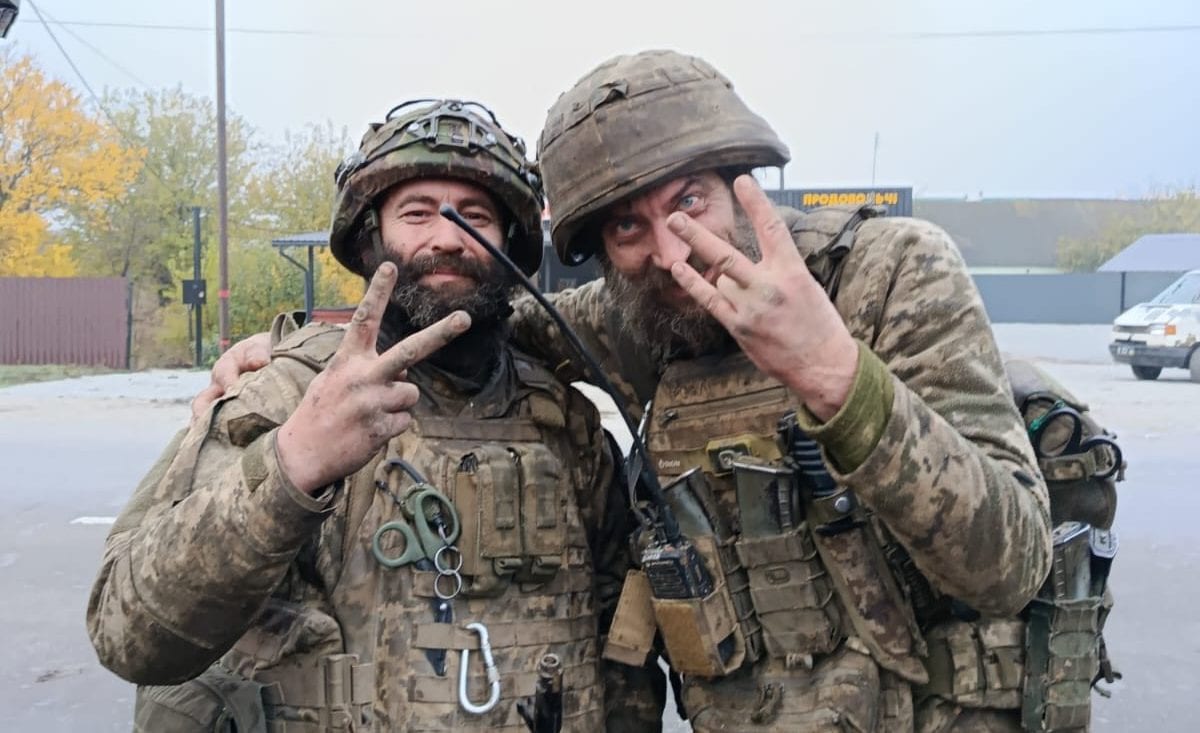 Двоє бійців ЗСУ тримали позиції на фронті понад 160 днів