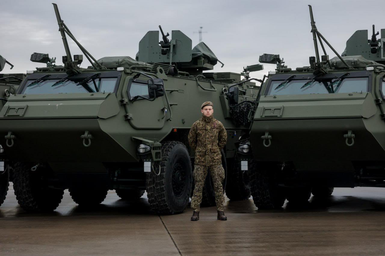 Передача Україні бронетранспортерів Patria 6x6