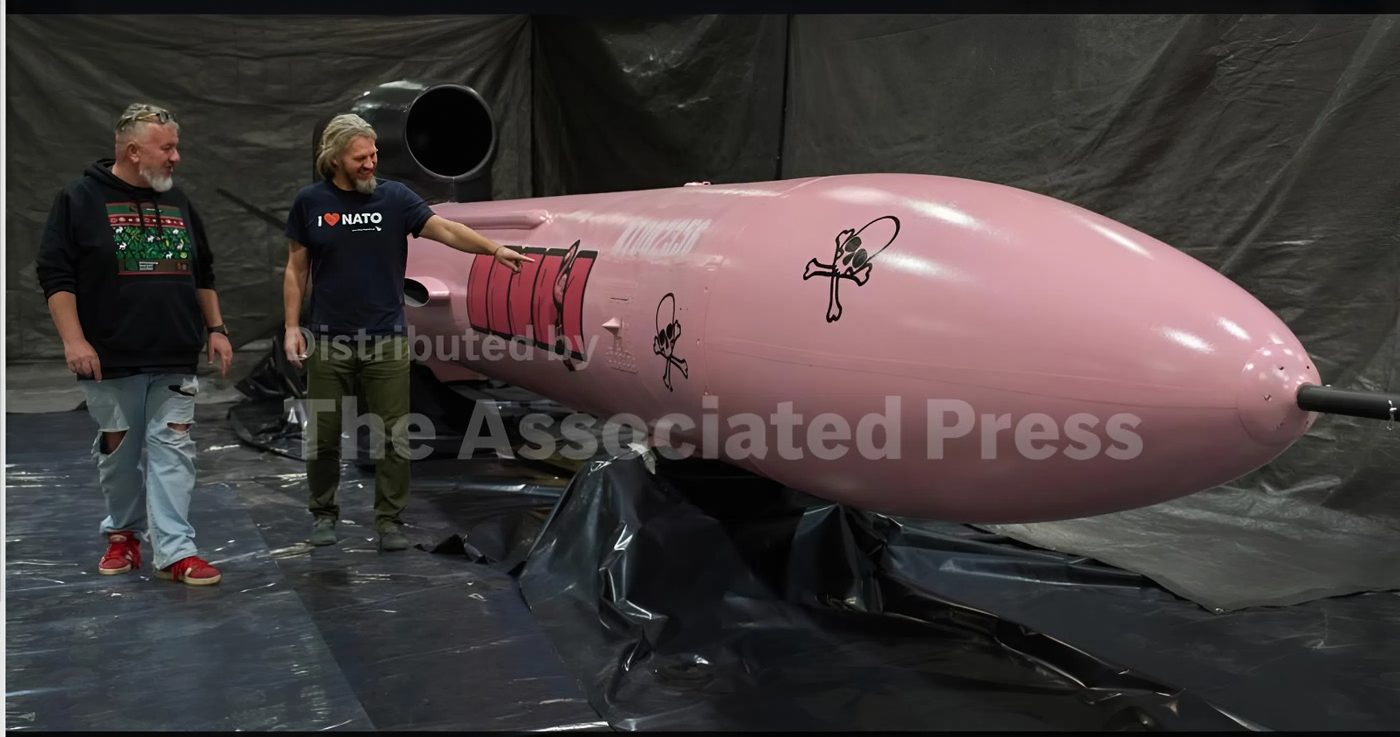 Українські інженери застилізували ракету Flamingo, яку придбали чеські волонтери