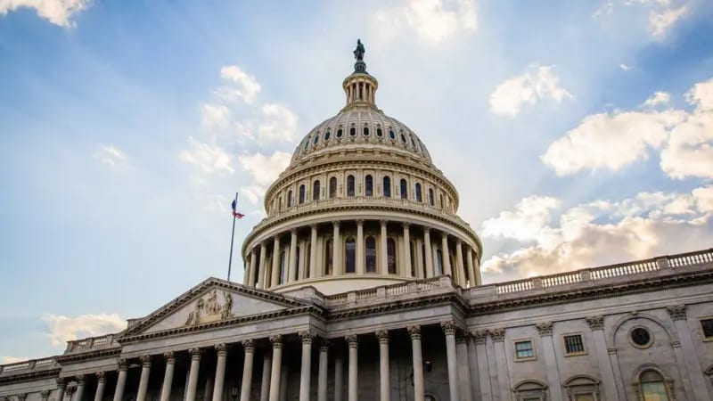 США виділить $800 млн на виробництво зброї для України