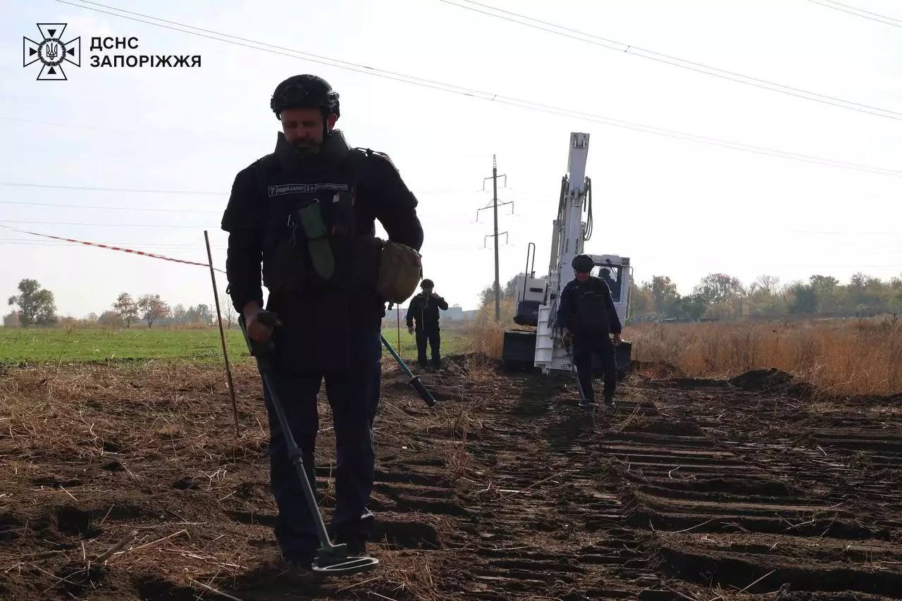 Японія передає Україні $27 млн на розмінування та медичну допомогу захисникам
