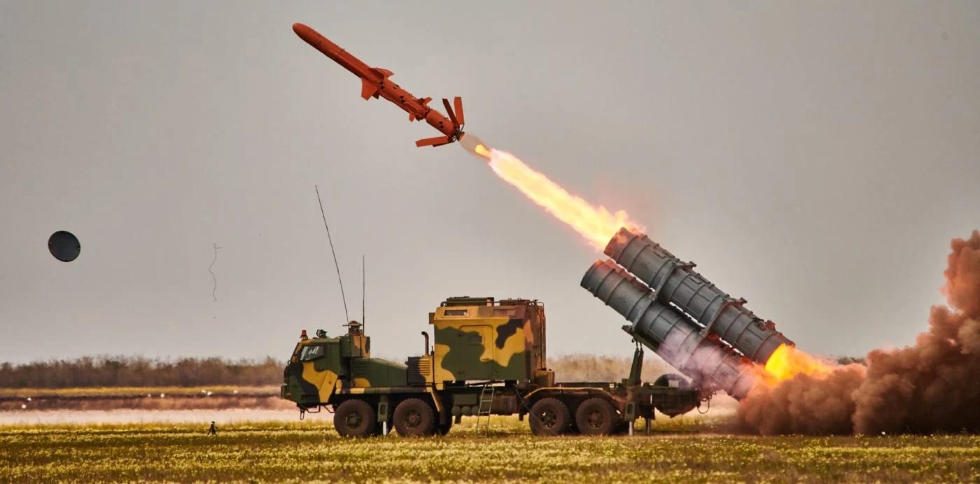 Українські військові атакували ракетами російський завод із виробництва БпЛА