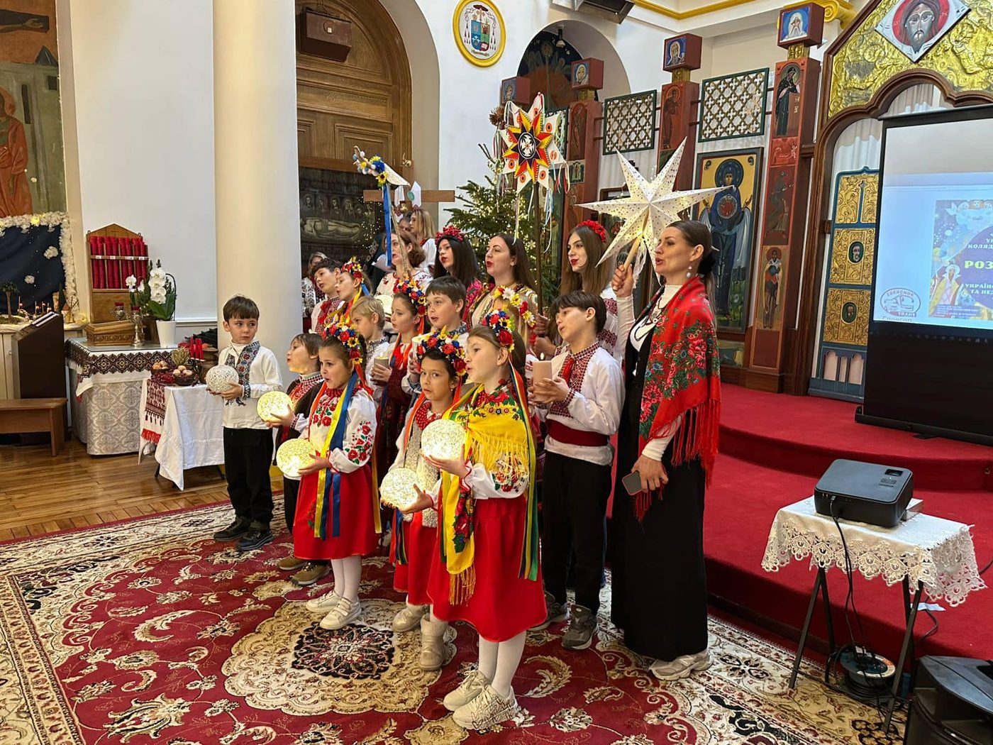 У Франції започаткували Фестиваль українських колядок (ФОТО)