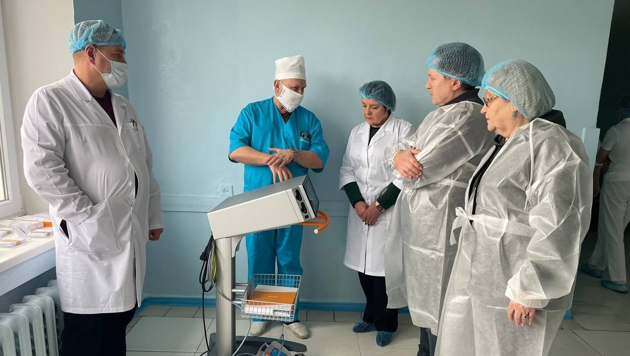 Лікарня у Кропивницькому отримала від благодійників новітню систему для операцій на 2 млн грн