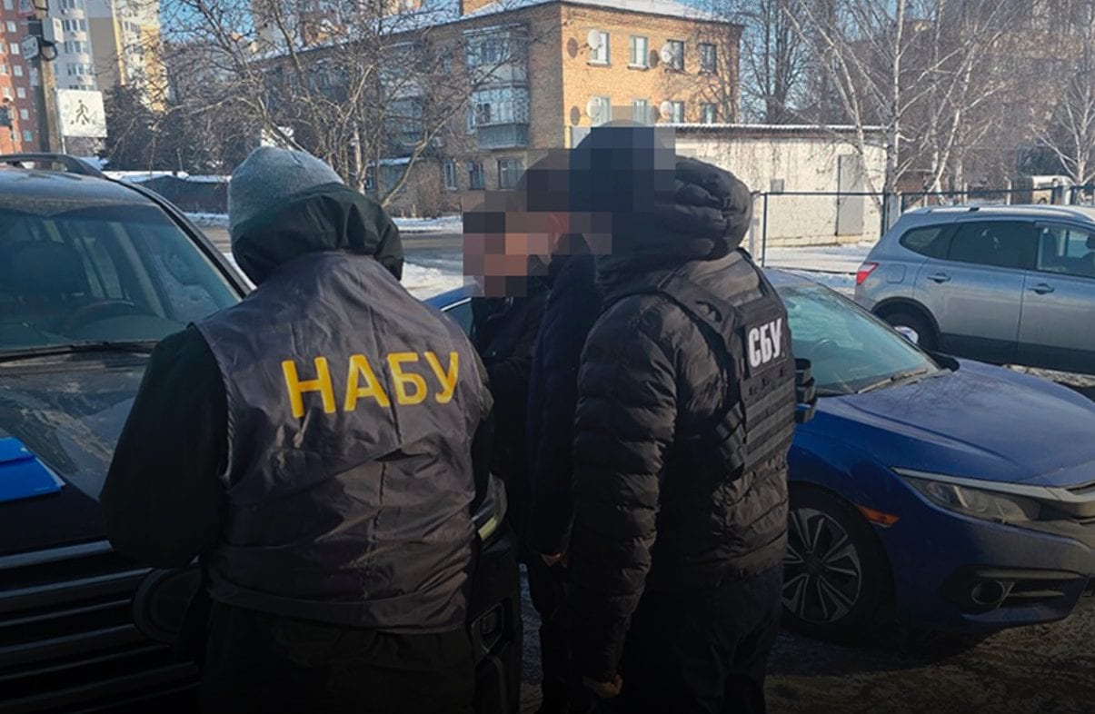 НАБУ та СБУ викрили нардепа та депутата облради на розкраданні державного врожаю