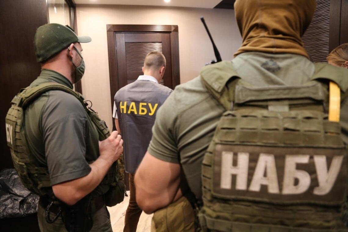 НАБУ викрило схему розкрадання 19 млн грн на закупівлях для оборонного сектору