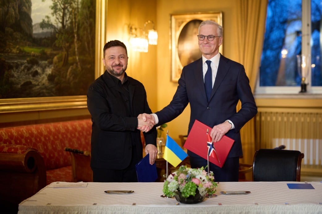 Україна та Норвегія домовилися про спільне виробництво дронів і ракет для ППО