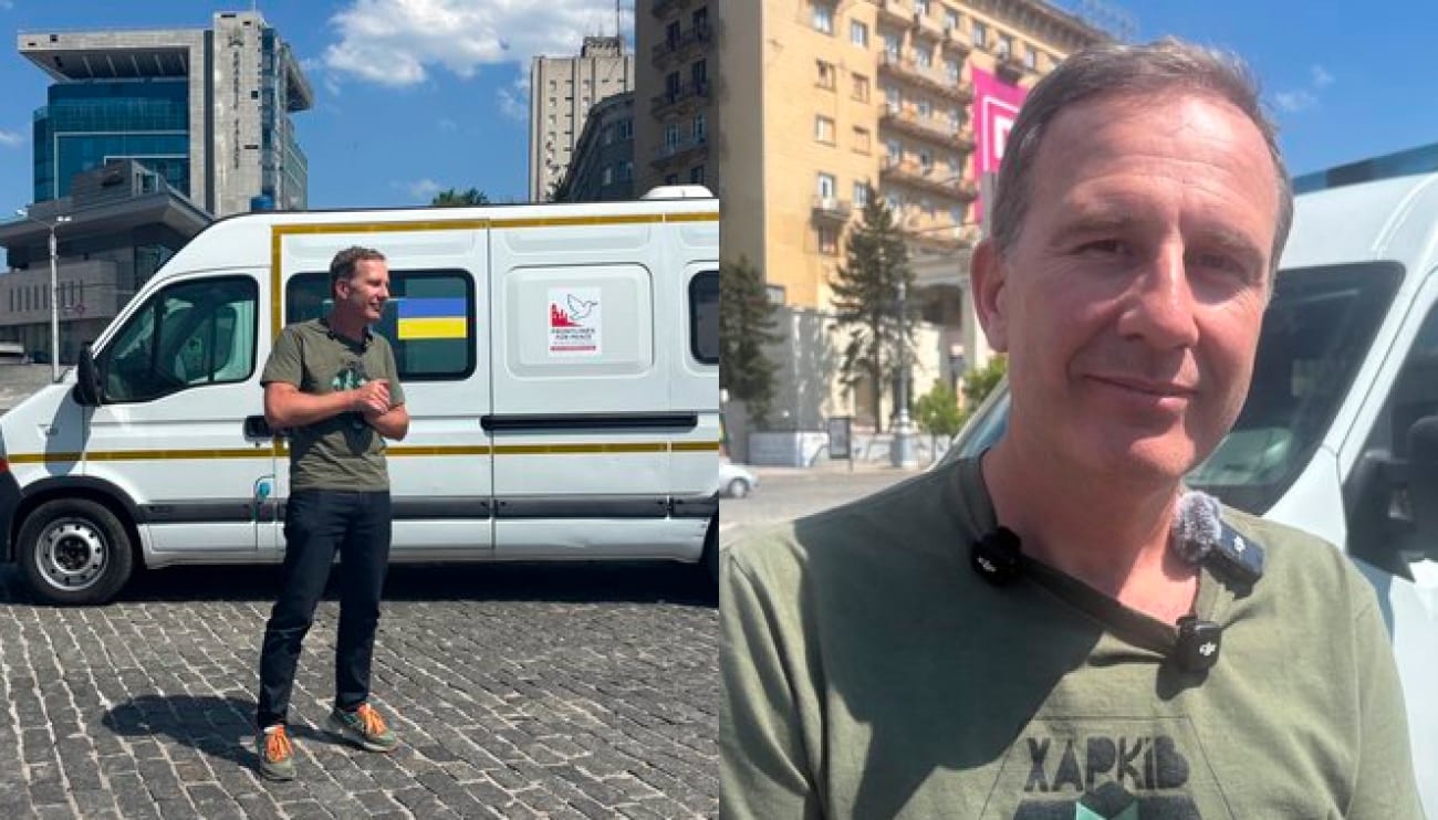 «Ця війна стосується всіх нас»: француз власним коштом купив і привіз дві «швидкі» до Харкова