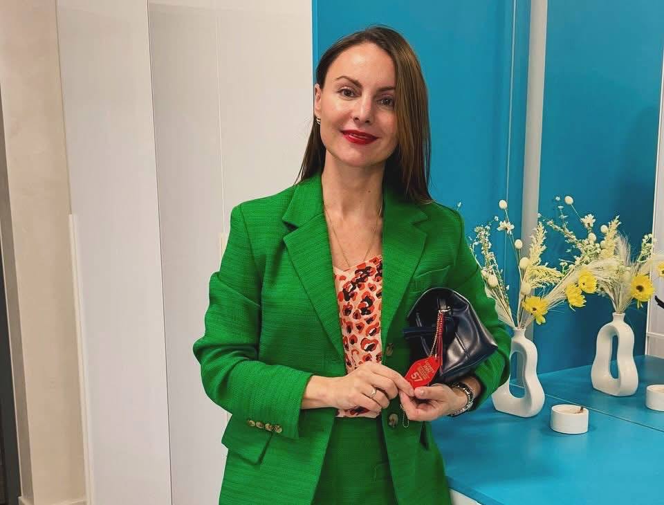 У Києві для батьків проведуть безкоштовну лекцію про акне, менструації та вакцинацію підлітків