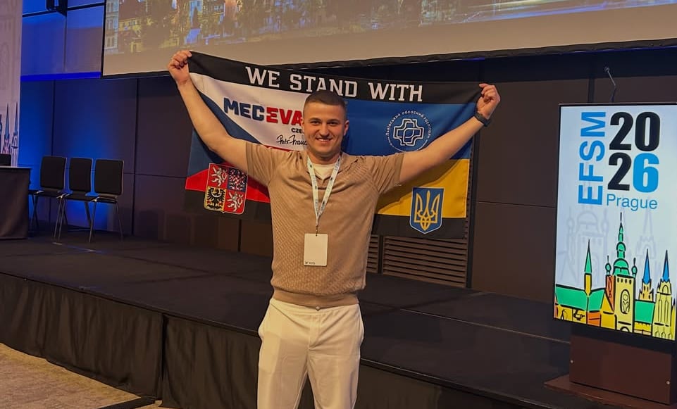 Лікар з Одеси посів друге місце на європейському конгресі мікрохірургів