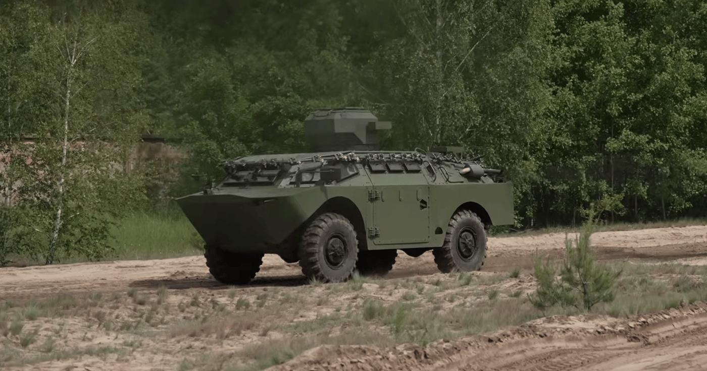 Українські інженери перетворили стару бронемашину на безпілотник