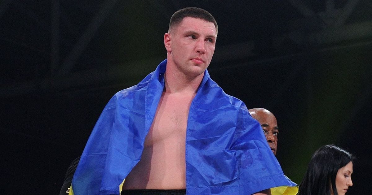 Нокаут за секунду до кінця бою: український боксер здолав суперника зі Швеції (ВІДЕО)