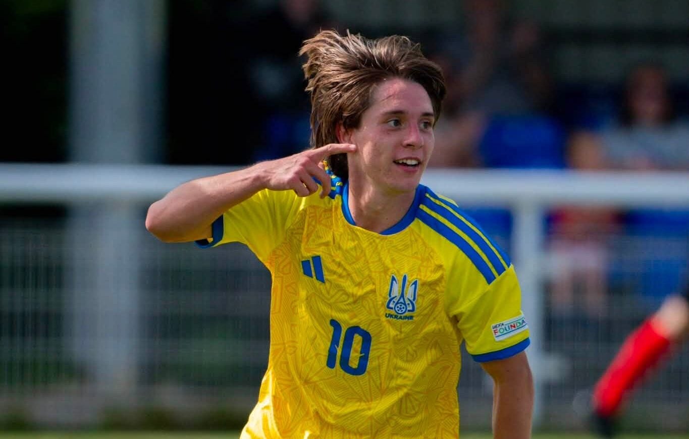 Україна перемогла Італію та з першого місця вийшла до півфіналу юніорського Євро з футболу