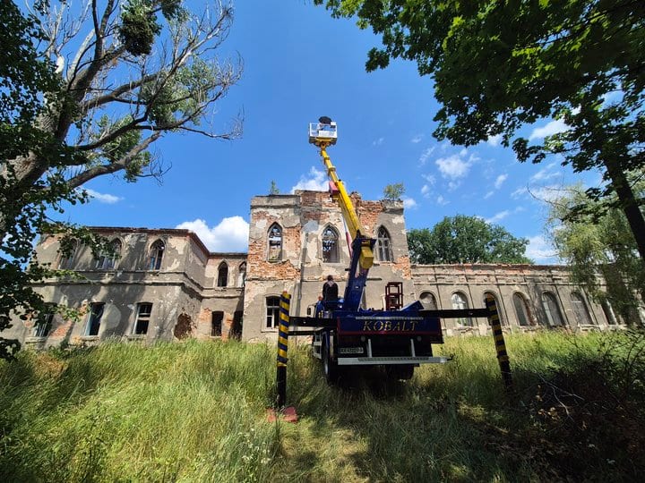 Активісти створюють 3D-модель занедбаного палацу на Харківщині задля його порятунку (ФОТО)