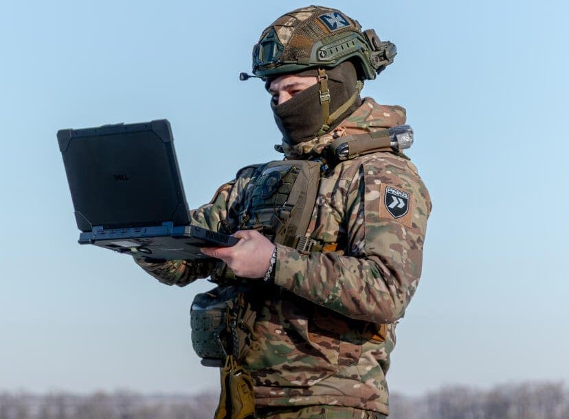 Для ЗСУ розробили аналог ChatGPT — ШІ-асистента «Марічка»