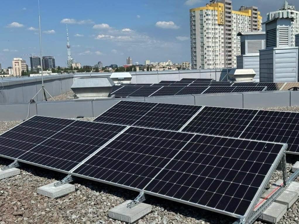 У найбільшій дитячій лікарні України почали виробляти власну енергію