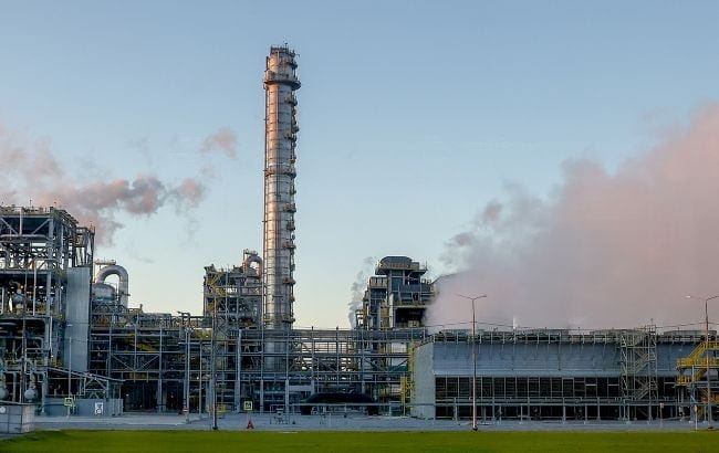 Найбільший завод росії з виробництва зрідженого нафтового газу зупинив роботу після атаки дронів ЗСУ — Reuters