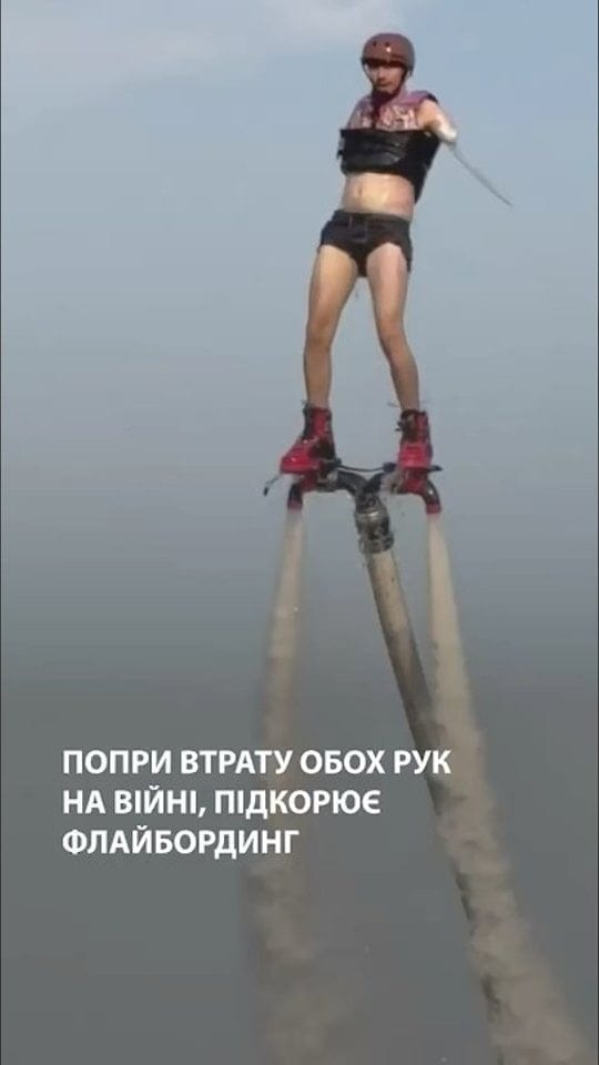 Після влучання ворожої ракети Михайло Макаренко втратив обидві руки