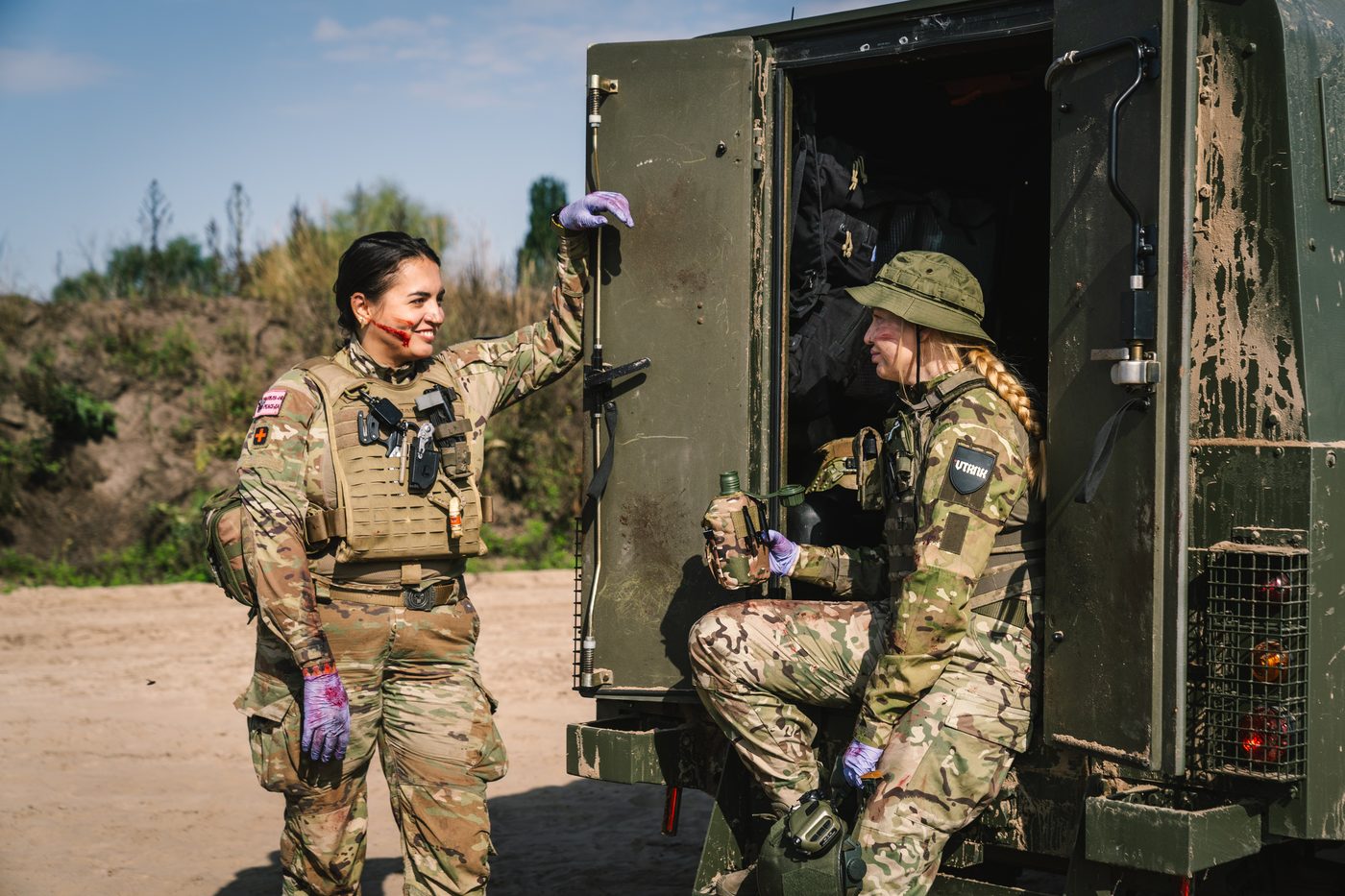 Рух VETERANKA запустив щомісячну підписку для забезпечення жінок у війську