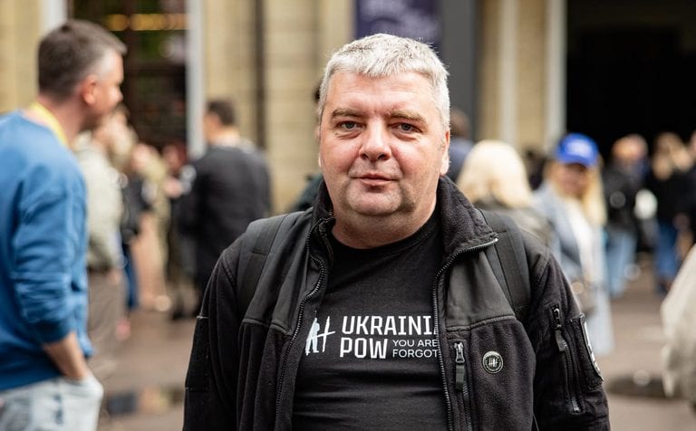 За 15 років допомоги біженцям: Максима Буткевича відзначили європейською премією