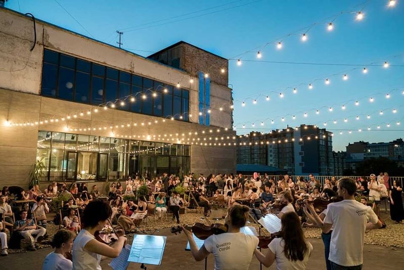 Тераса простору «Промприлад.Реновація».