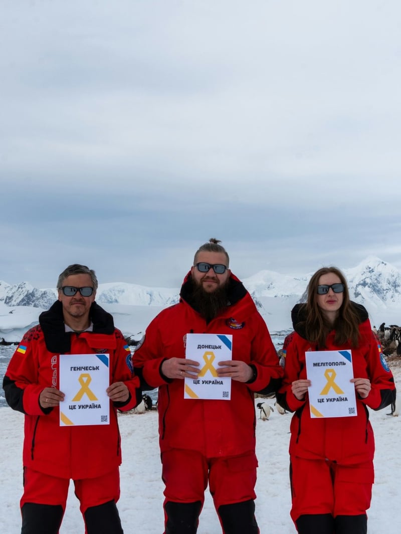 Полярники підтримали українців в окупації