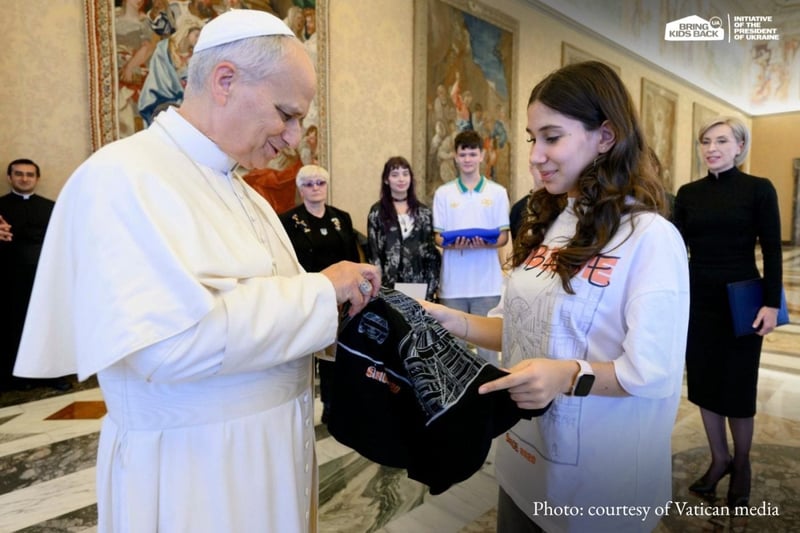 Українські діти разом із Папою Римським у Ватикані