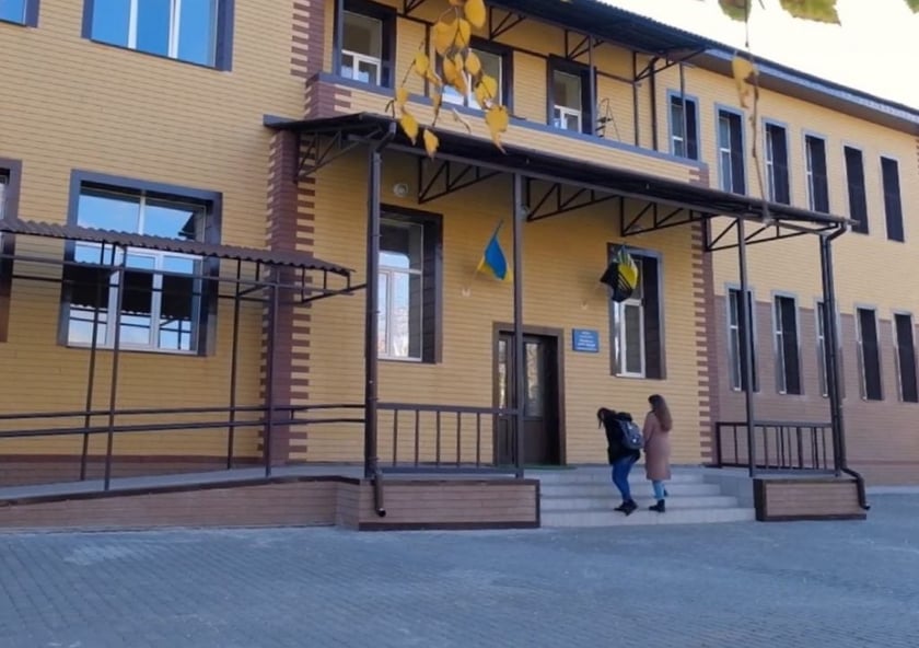 Энергосберегающий и с новыми инструментами: как изменился колледж искусств в Бахмуте