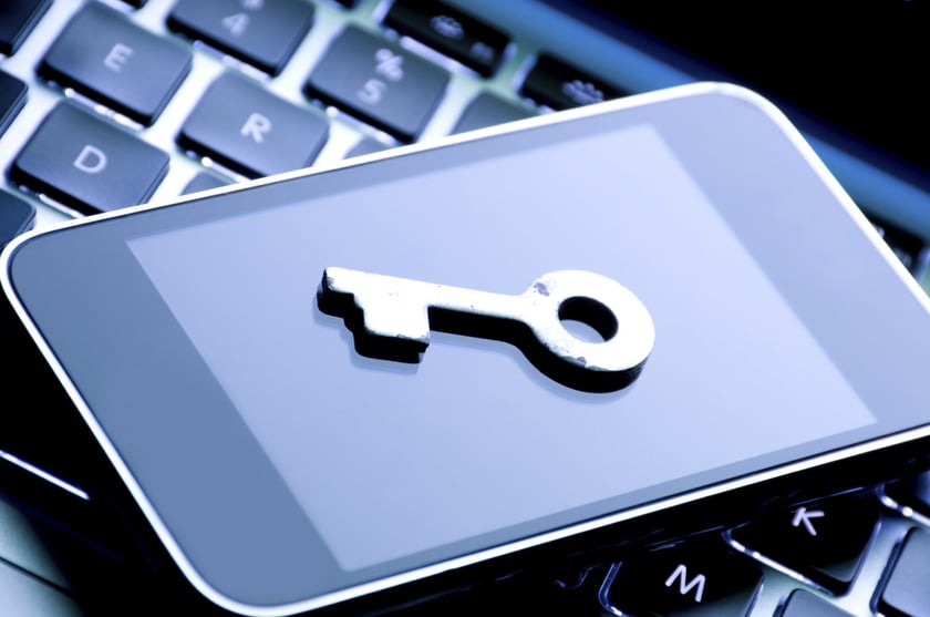 Відсьогодні в Україні можна підписувати документи за допомогою смартфона