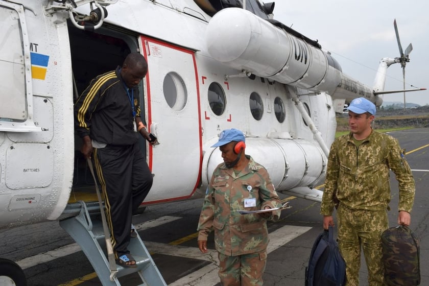Українські військові евакуювали миротворця ООН, який 16 діб блукав у джунглях Конго