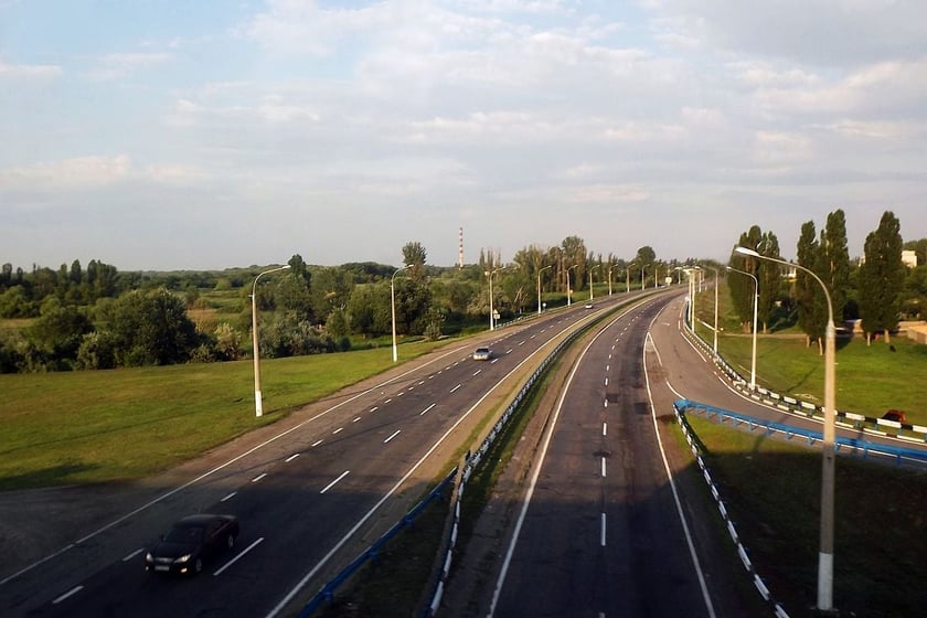 На українських трасах з’являться протизасліпні екрани