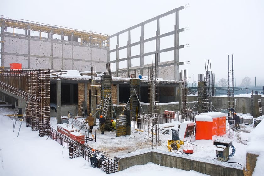 У Дніпрі на місці пустиря будують сучасний спорткомплекс