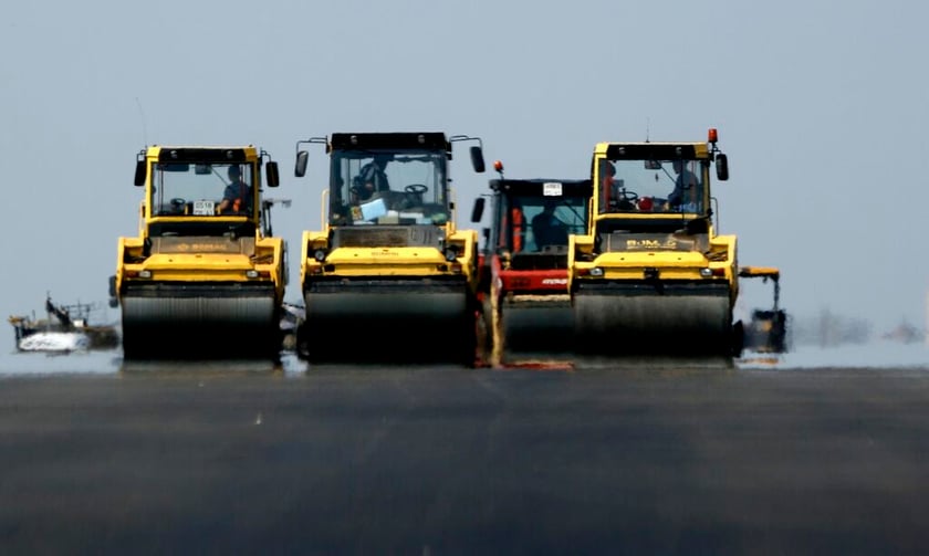 construction of rostov on don azov federal highway under way