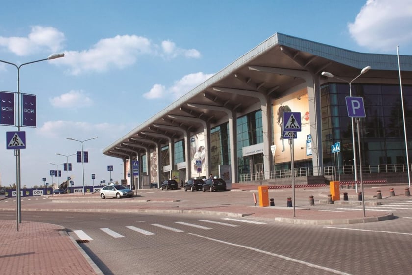 Український аеропорт планує відкриття нових бюджетних авіарейсів