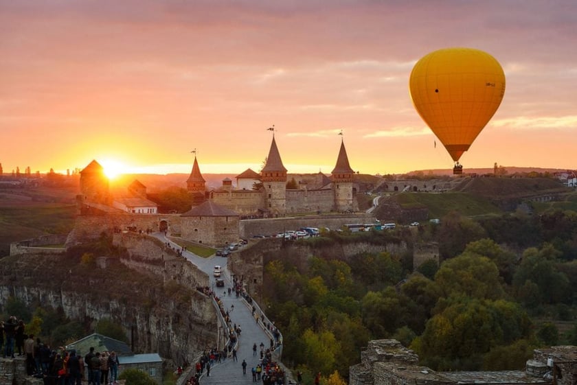 Туристичні надходження до бюджету зросли у 2,5 раза